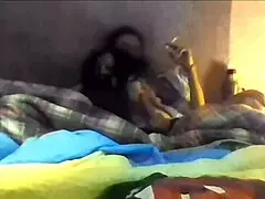 Angie casada sometida a tragar pija disfruta de complacer a otro macho se hace dar por el culo grita de placer y dolor mientras recibe duro gozando al sentirse puta