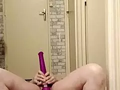 esclave f gets humiliations with uro and wc 😱