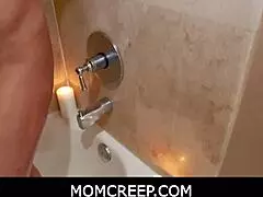 momcreep 금발 의붓엄마 보지 자지 원해 인디아 서머 😏