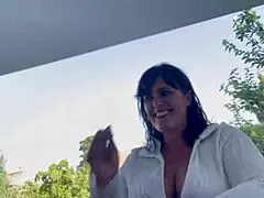 my friends husband wants a siesta with me