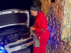 Pregnant Mechanic Trades Pay For Sausage In Outdoor Roleplay