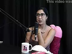 Did Renatinha Melo get fucked in the middle of the sea during swing house visit?