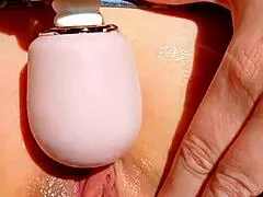 Watch Maturemons finger her bald cunt?