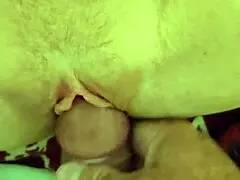 Esposa amadora vira lixeira de porra pro vizinho em traição POV