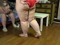 in the sex chat, mature lesbians shake their fat asses and show their holes for a homemade fetish session