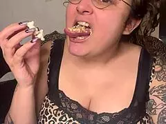 fetish sexy mouth crunchy popcorn