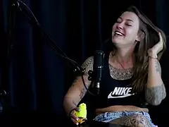 oruan n�o faz seu tipo j� beijou famoso come�ou a putaria no nude e quer transar com dois homens bi - flor de damiana watch on sheer red