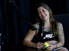 oruan n�o faz seu tipo j� beijou famoso come�ou a putaria no nude e quer transar com dois homens bi - flor de damiana watch on sheer red