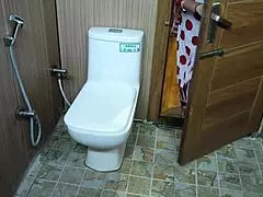 Hindi teen stepson sneaks up on stepmom as she changes clothes in the room, and she enjoys it with Hindi audio.