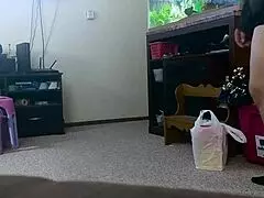 i'm a chubby mom cleaning the house