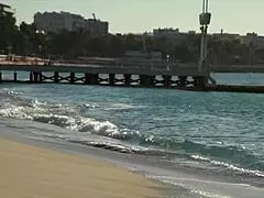 Anouk et Didi, deux belles femmes coquines!