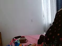 Video filtrado de profesora de colegio en videollamada con director