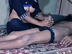 Hint Desi Kızla Üvey Kız Kardeş Seks Videosu