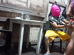 Hej, pastorka nagovještava pastorku, on se uzbudi i radi nešto divlje u pravom kućnom porniću 😏