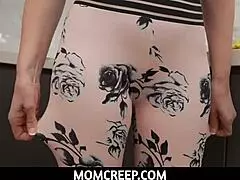 momcreep: step mother's gratitude with deepthroat, handjob, and pussy play