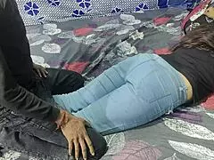 सौतेला बेटा अपनी सौतेली मॉम की गांड चोदता है देसी गांड चुदाई