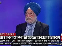 Feeling the intense destruction, this milf is overwhelmed by Singh Pur