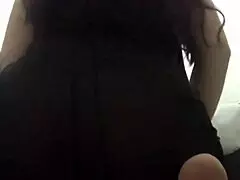 The unfaithful cuarentona lets me film her ass, then the slut gives blowjobs.