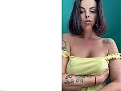 Όμορφη πονηρή τέλεια hotwife