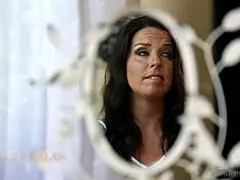 Kobe lee contrasts tanya tate and trinity st clair in lesbian threesome