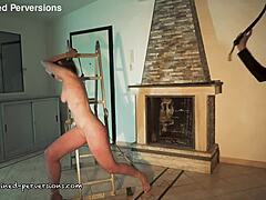 Ik ben Alice Maze, een vreemdgaande vrouw die harde corporale straf krijgt