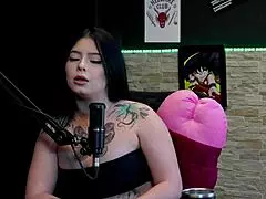 جلسة مص فتش كاليكا