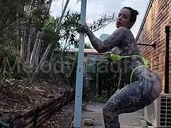 Micro Bikini Twerking And Pole Dancing By Melody Radford! Is This Leaked Video Provocative?
