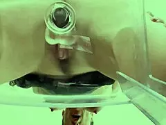 Brunette babe fucks herself hard