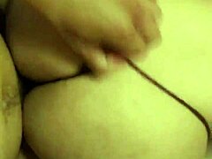 BBW latina milf Cupcake v sexy tangli dráždí křivkami