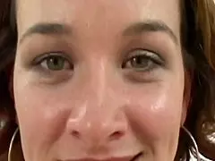 milf next door chats with neighbors 😊