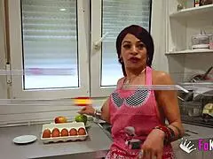 amateur dude gets fed and sexed by crazy mature milf vanesa colombiana