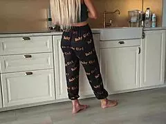 Perfect girlfriend share a cock with naughty step mom