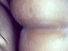 Babička sdílí domácí chvíle páru