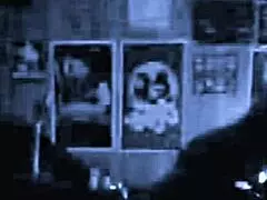 Milf'i arkadan köpek pozisyonunda sikiyor musun?