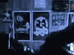 Milf'i arkadan köpek pozisyonunda sikiyor musun?