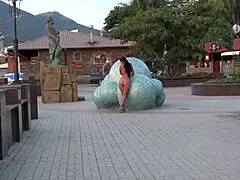 Nude Stroll In Public 😏