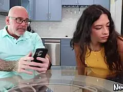 Hey, Luxe La Fox is fucking mom's man right now.