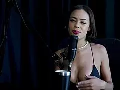 Alice Vasconcelos shines in her best private chat moments on sheer red.