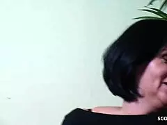 GERMAN MATURE BEA DUMAS TEACH OLD CURVY COUPLE TO FIRST FFM THREESOME