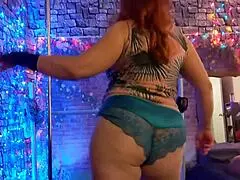 hotwife steffi palms pussy dance