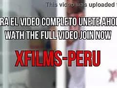 Peruánec stříká do dvou venezolských kundiček s orálním sexem