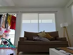 Single Venezuelan Mother Records Her First Porn Video Without Condom