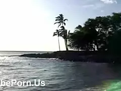 Beautiful amateur teen performs oral on mature partner in pretty encounter