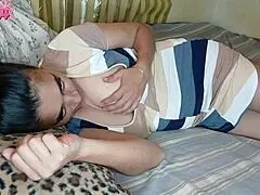 Mi amigo aprovechando al maximo antes de viajar una follada caliente me gusta que me den polla jugosa y de lado tan excitante