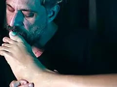 I love indulging in foot worship and a delicious fuck session.