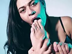 I love indulging in foot worship and a delicious fuck session.