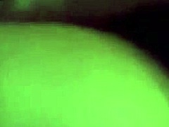 Italiensk geil MILF Artemisia Love får de store puppene til å hoppe for kameraet i nærbilde slow motion... wow!