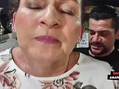 A vovo paga aluguel com sexo intenso e rapido