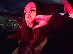 i flashed my juicy boobs in car