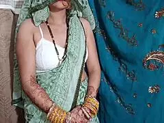 सादी में जा रही थी देवर ने लंड दिखा कर चुम्मा ले लिया साफ हिंदी आवाज में देखो